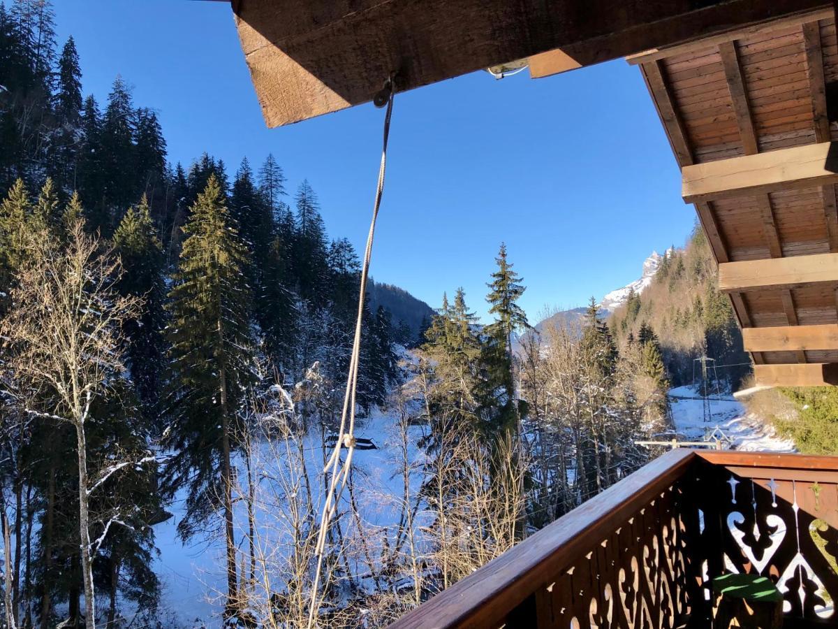 Chalet Riviere Du Bon Nant Location De 6 A 14 Personnes En Haute Savoie Сен-Жерве-Ле-Бэн Экстерьер фото
