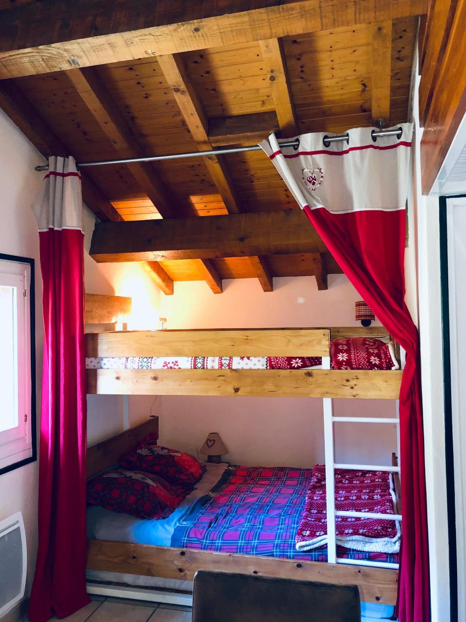 Chalet Riviere Du Bon Nant Location De 6 A 14 Personnes En Haute Savoie Сен-Жерве-Ле-Бэн Экстерьер фото