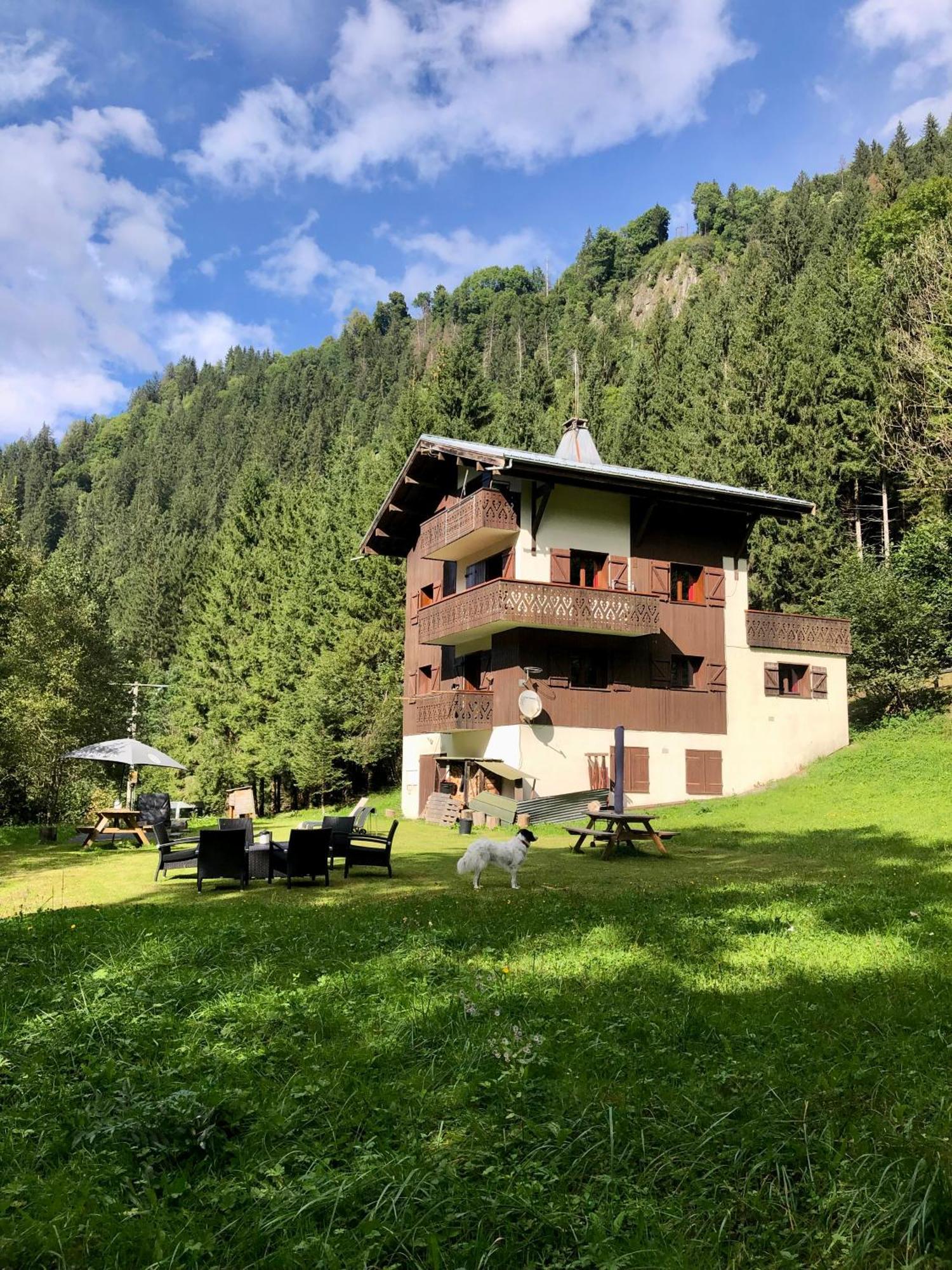 Chalet Riviere Du Bon Nant Location De 6 A 14 Personnes En Haute Savoie Сен-Жерве-Ле-Бэн Экстерьер фото